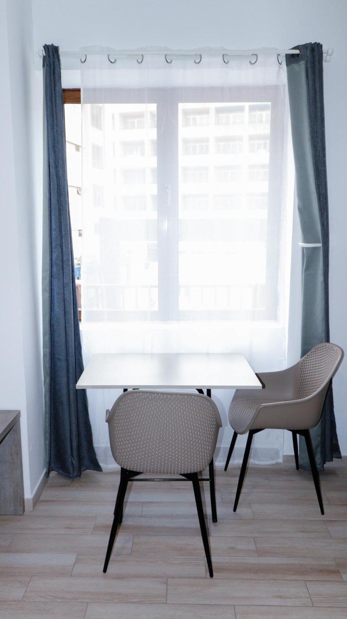 Napoli Suites Studios Aparthotel سانت جوليان المظهر الخارجي الصورة