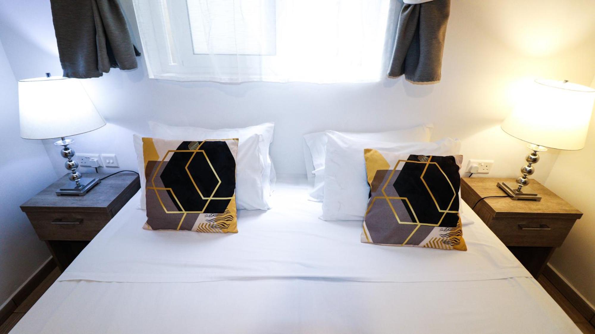 Napoli Suites Studios Aparthotel سانت جوليان المظهر الخارجي الصورة