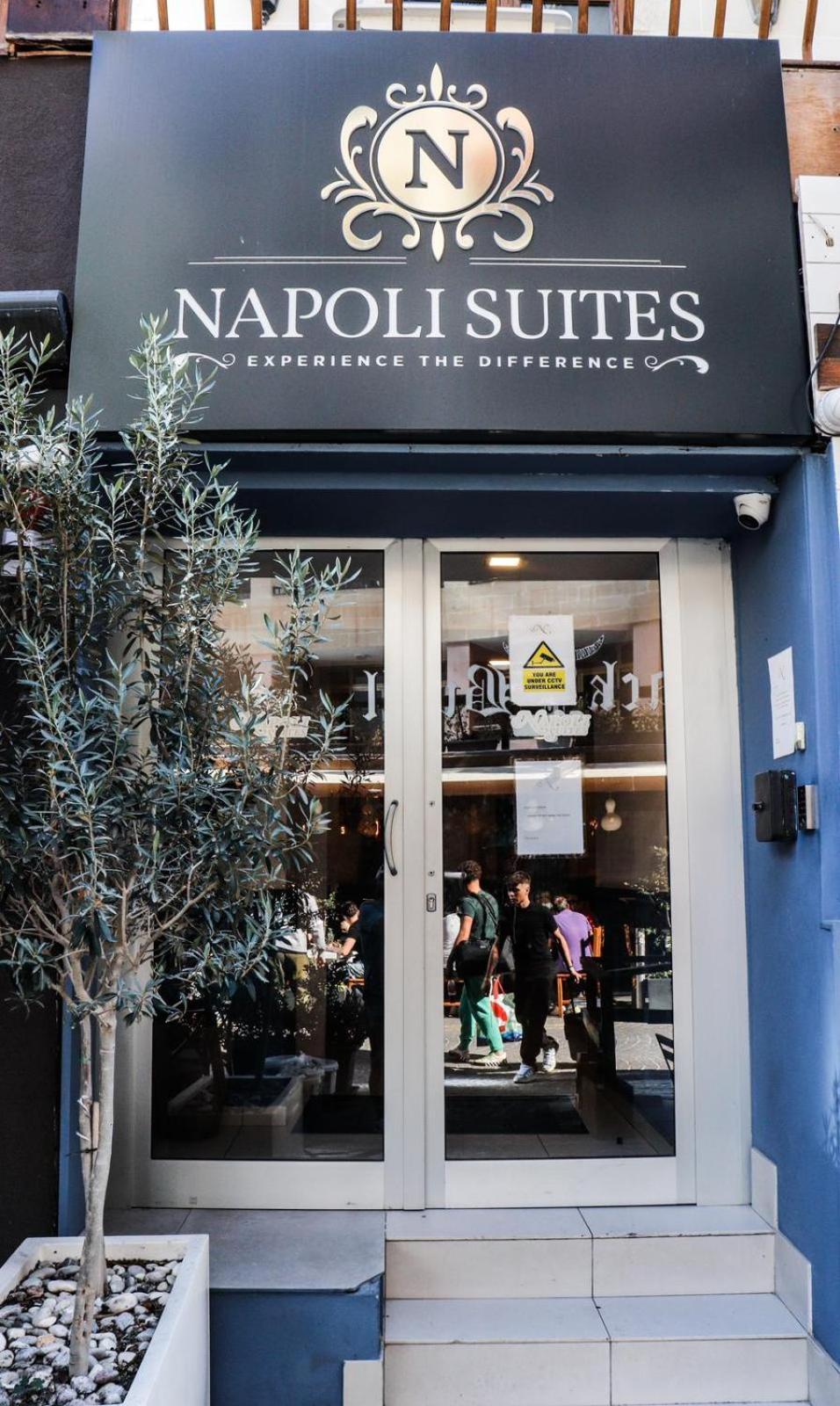 Napoli Suites Studios Aparthotel سانت جوليان المظهر الخارجي الصورة